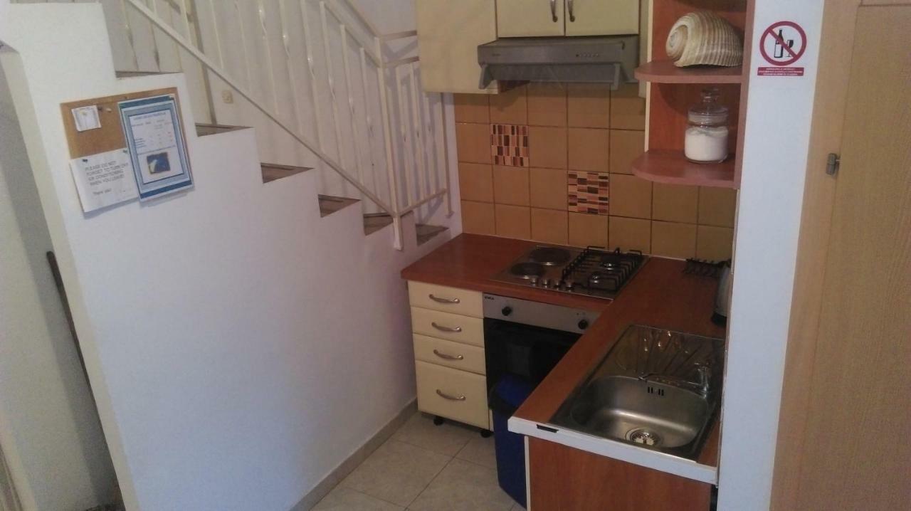 Apartman Restovic Bol Eksteriør bilde